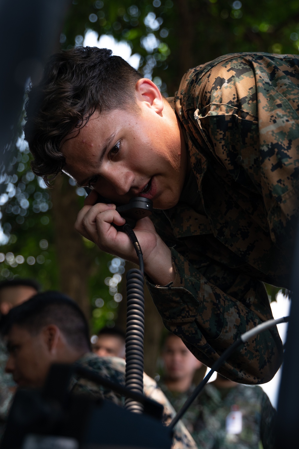 Philippine and U.S. Marines practice using the Mini-SCC during KAMANDAG 6