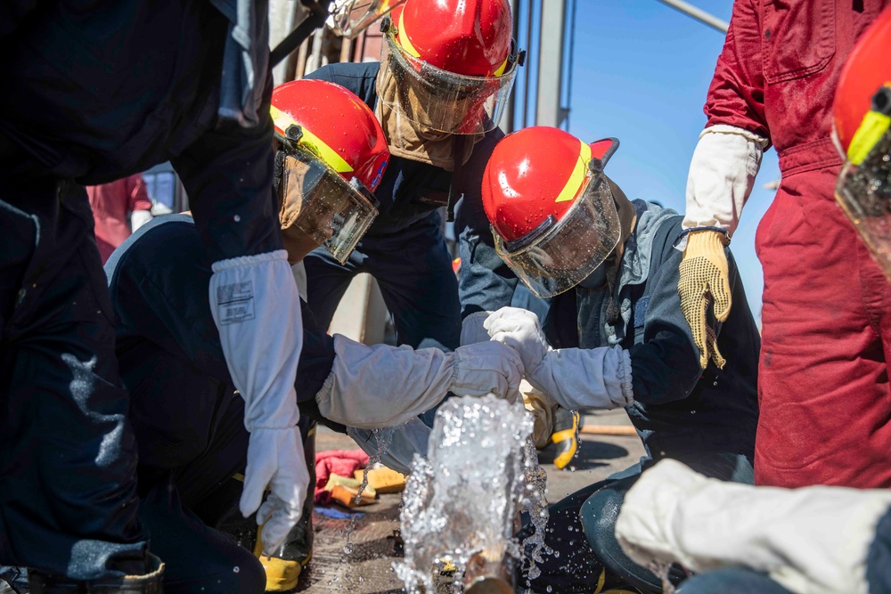 USS Farragut (DDG 99) Daily Operations