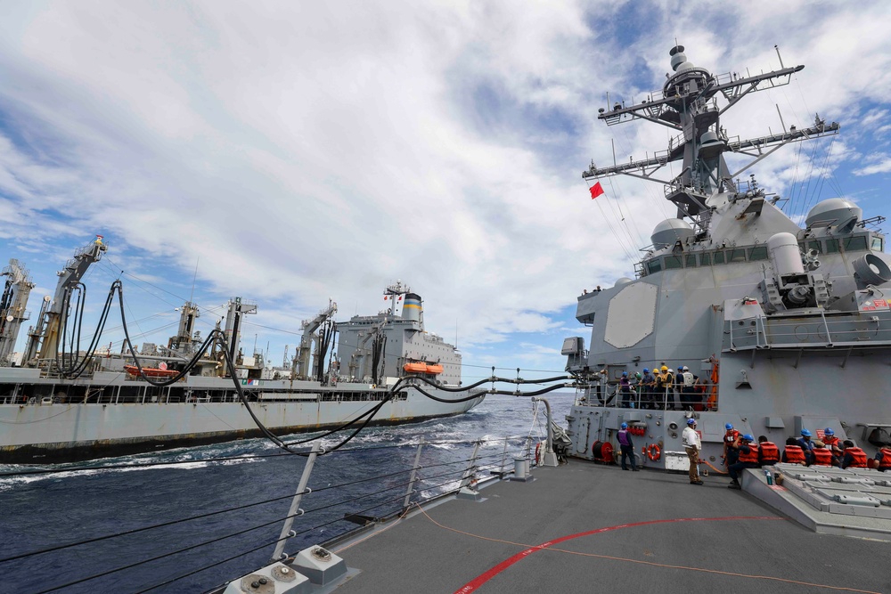 USS Higgins Conducts RAS with USNS Rappahannock and Royal Canadian Navy