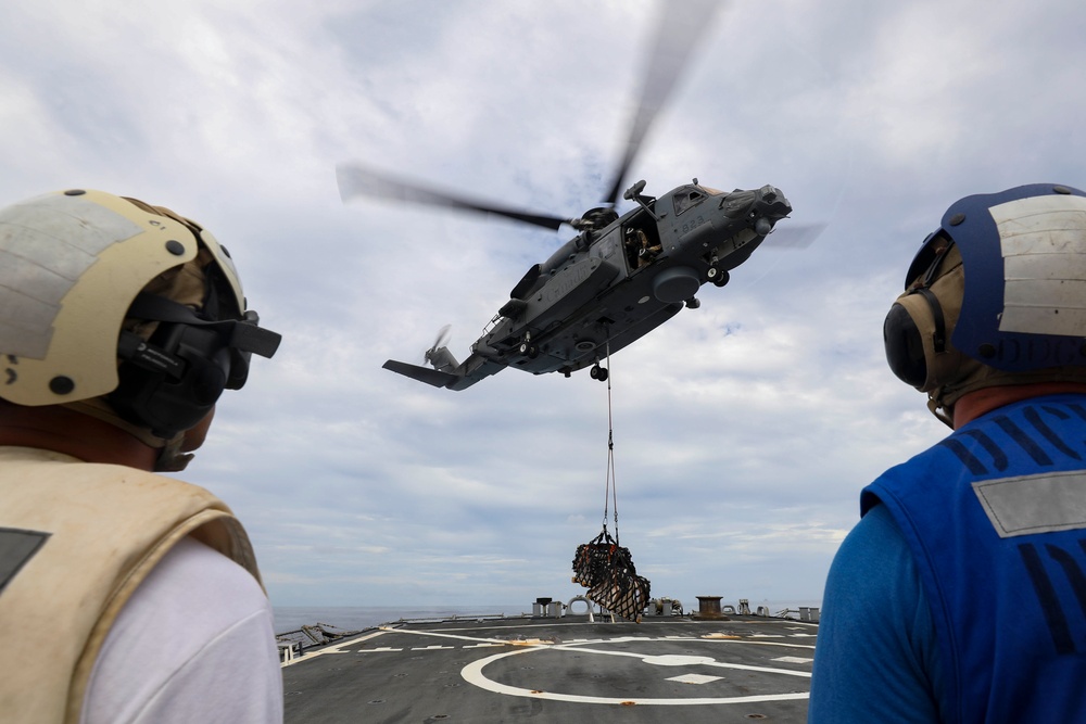 USS Higgins Conducts RAS with USNS Rappahannock and Royal Canadian Navy