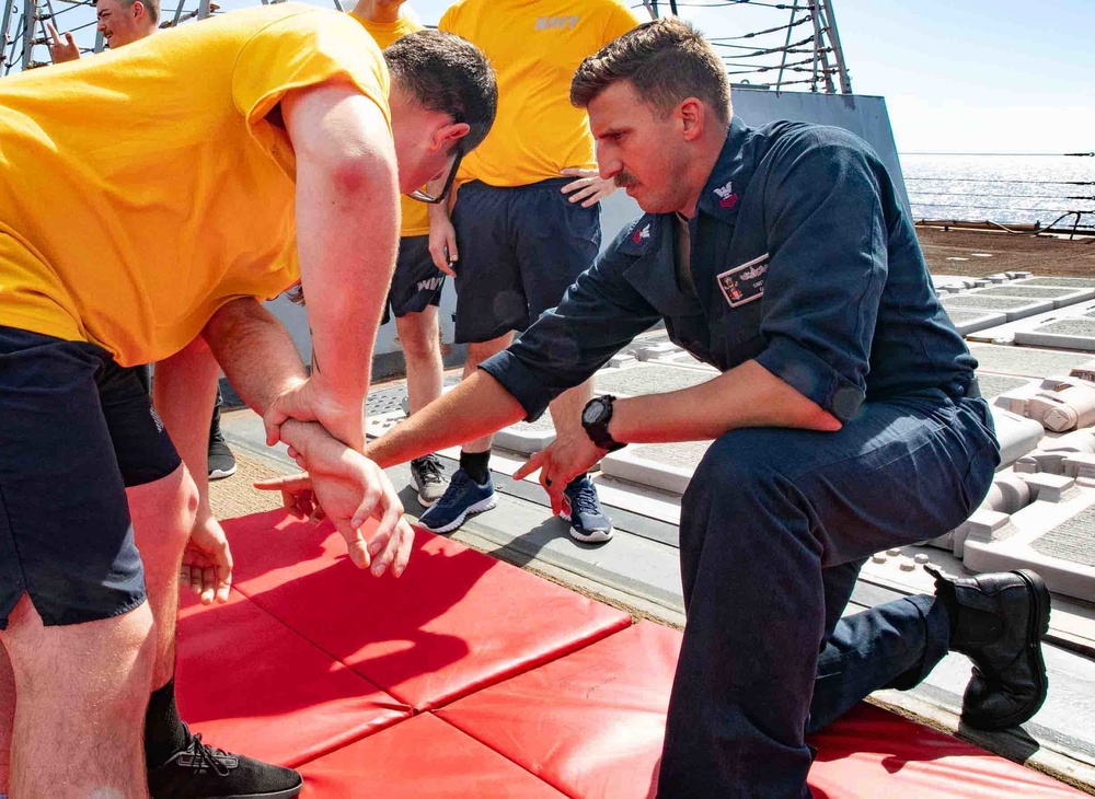 USS Truxtun (DDG 103) Daily Operations