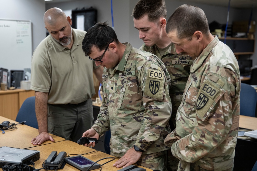 720th EOD Soldiers train on UAS