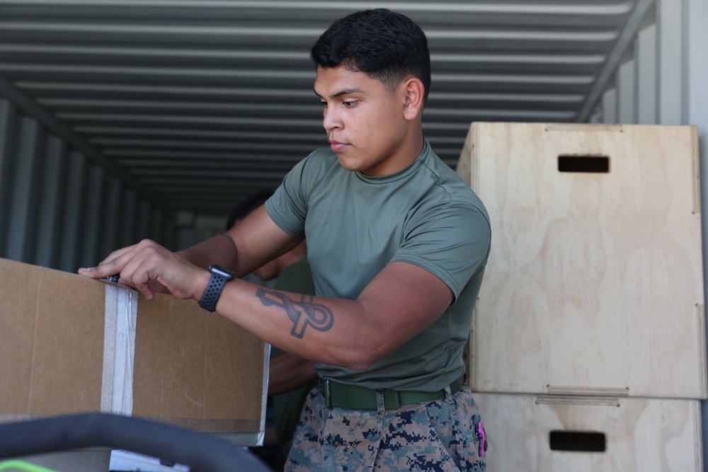 26th MEU Supply Marines Conduct Pre-deployment Inventory