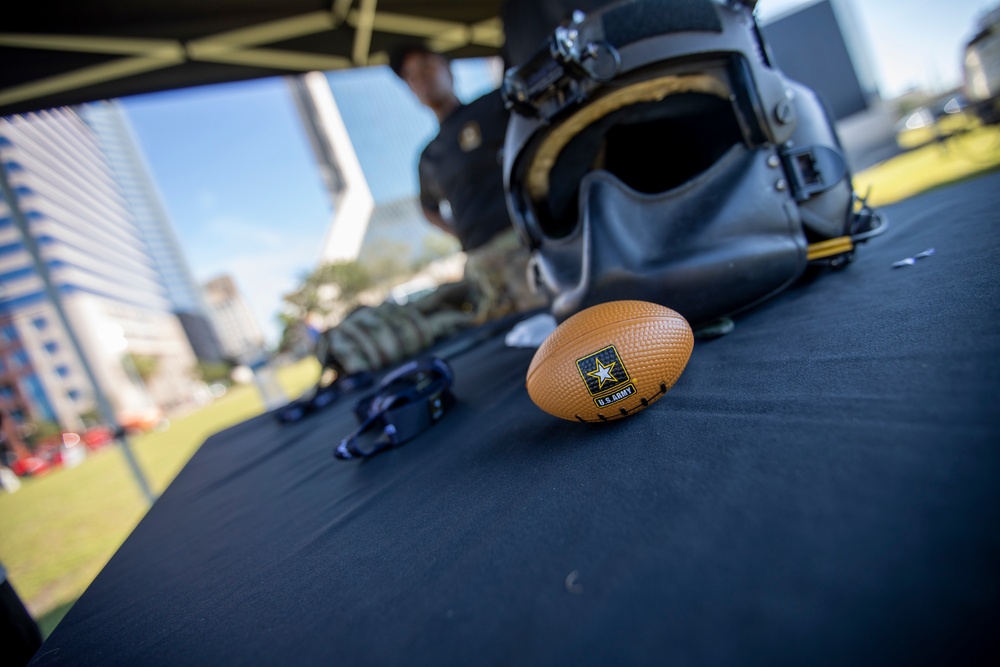 3rd Combat Aviation Brigade Soldiers participate in the 19th Annual USO Armed Forces Half Marathon &amp; Freedom 5K/10K