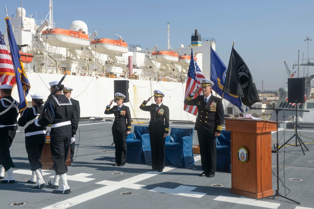 USS Savannah (LCS 28) Gold Crew Holds Assumption of Command Ceremony