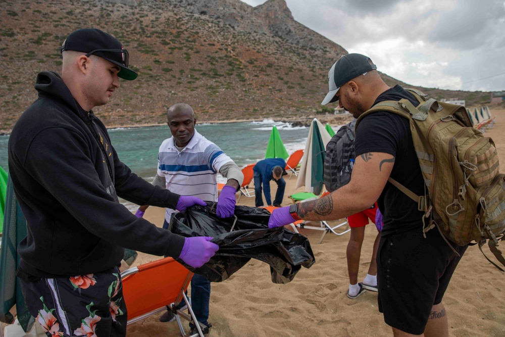 USS George H.W. Bush (CVN 77) Sailors participate in a community relations beach clean up