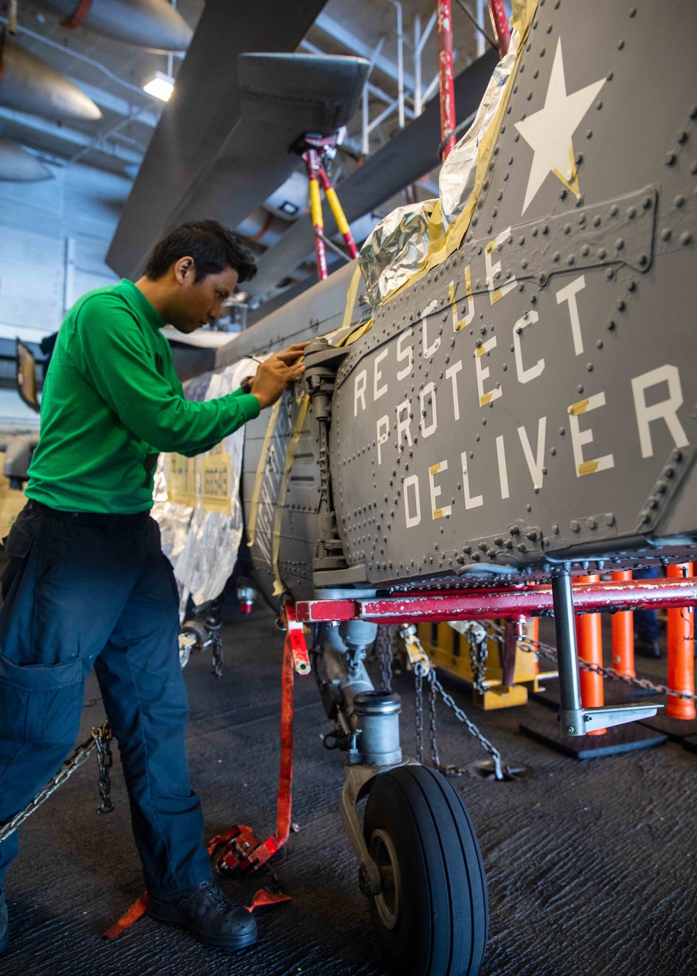 Daily Operations Onboard USS George H.W. Bush (CVN 77)