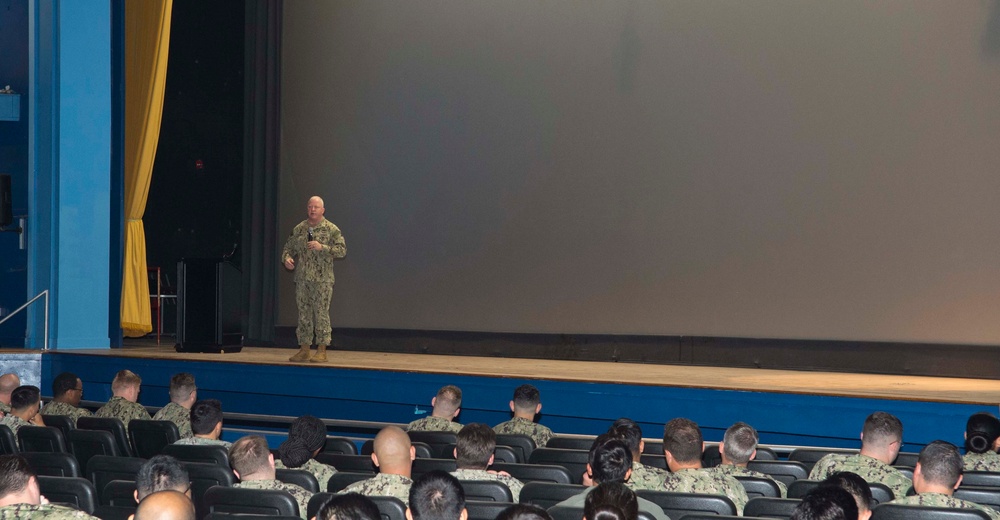 Master Chief Petty Officer of the Navy James Honea Speaks With Sailors in San Diego