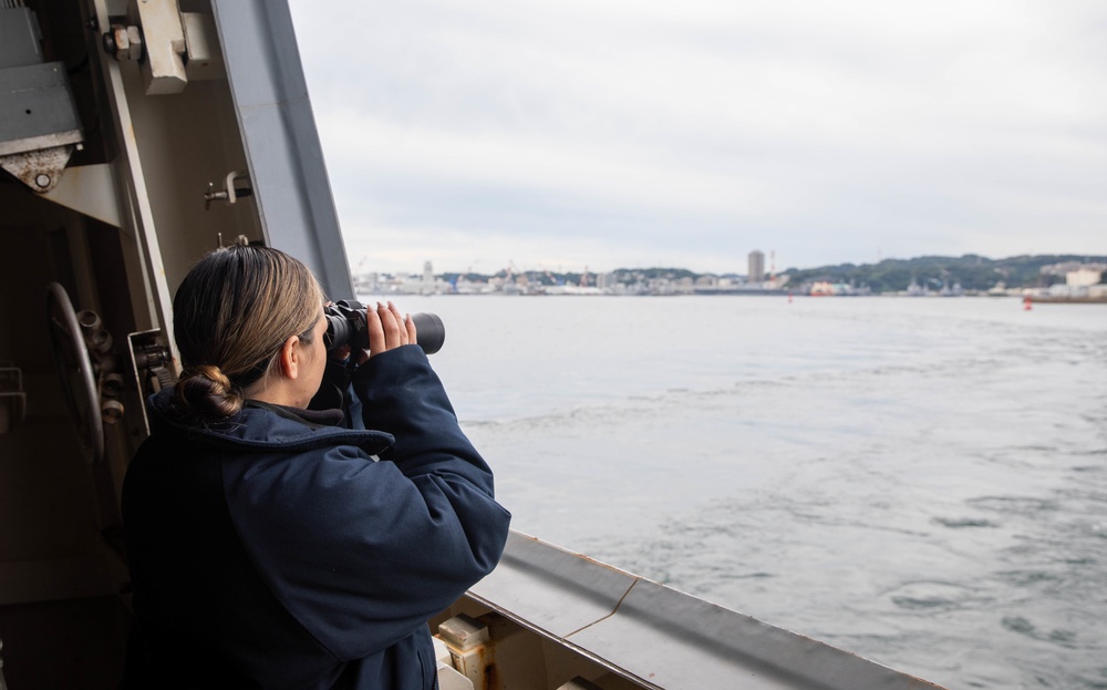 USS Zumwalt Conducts Port Call in Japan