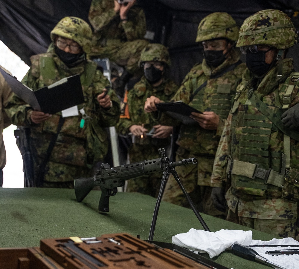 Resolute Dragon 22 | U.S. Marines and JGSDF soldiers conduct Static Weapons Display