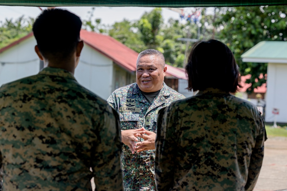 3rd Marine Brigade commanding general speaks with U.S. Marines