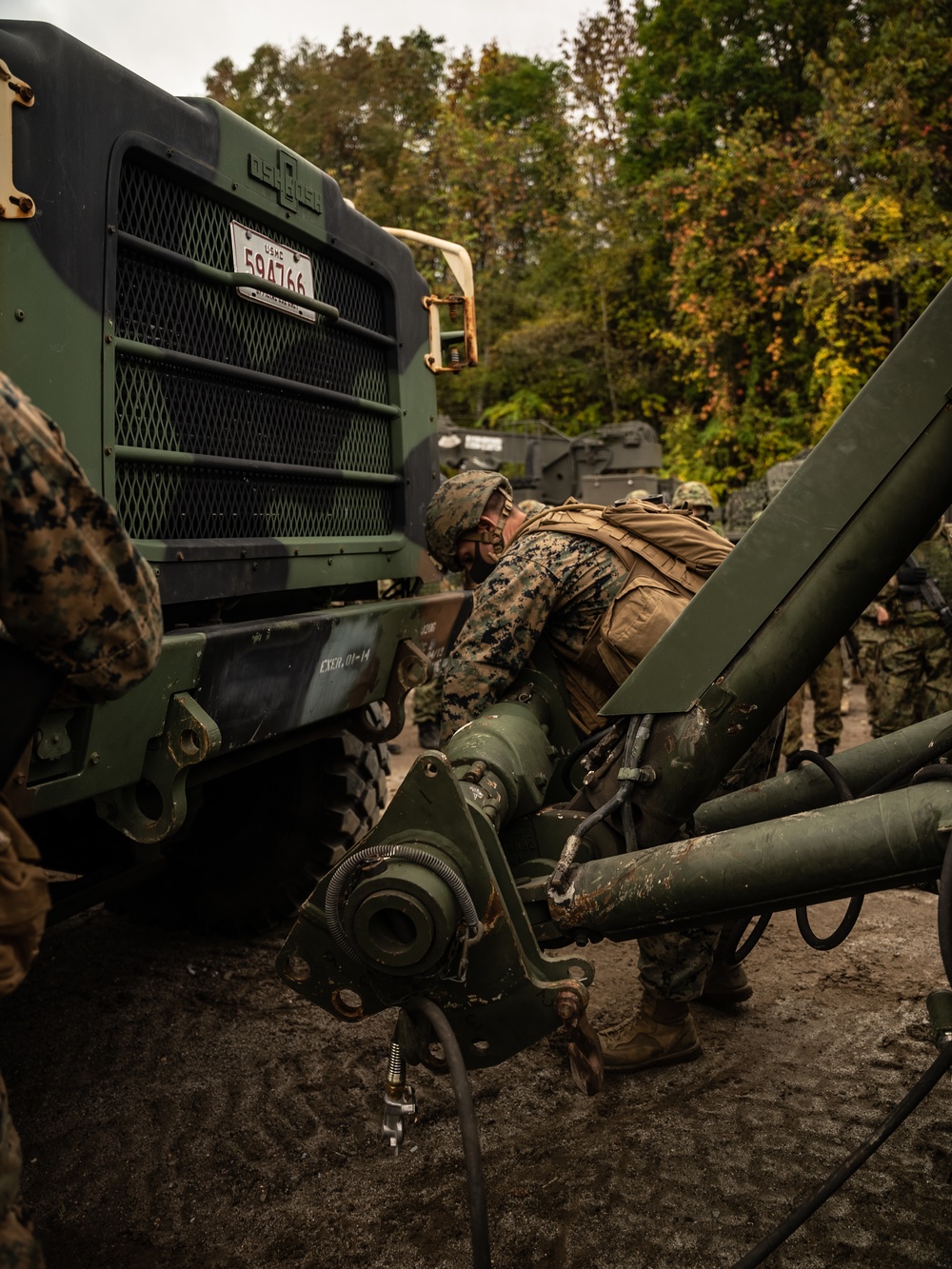 Resolute Dragon 22 | 3rd TB Marines and JGSDF Soldiers conduct Bilateral Vehicle Recovery Training