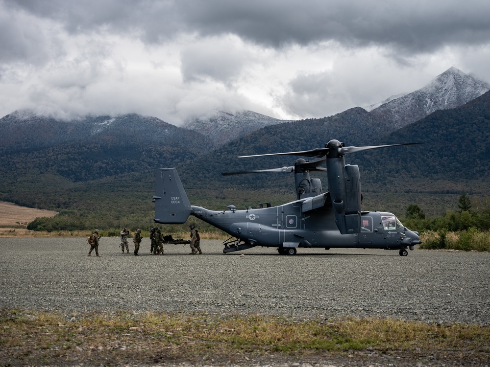 Resolute Dragon 22 | U.S. Marines and JGSDF soldiers conduct a Mass Casualty Drill Resolute Dragon 22 | U.S. Marines and JGSDF soldiers conduct a Mass Casualty Drill
