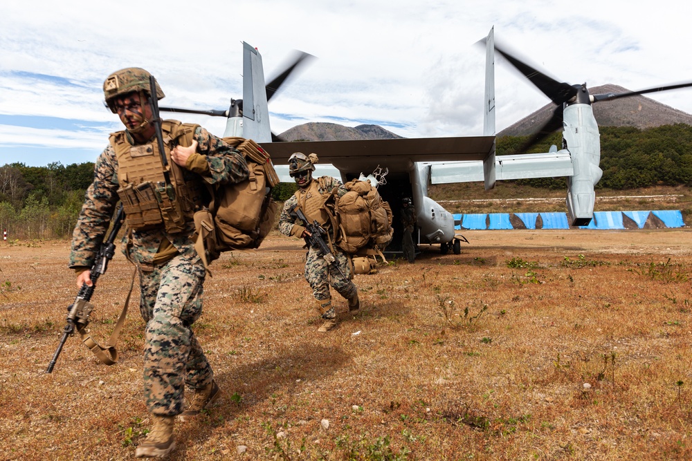 Resolute Dragon 22 | VMM-265 Air Assault