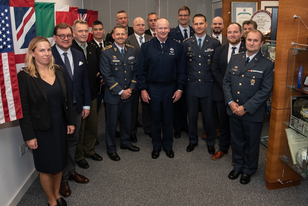 F-35 Joint Program Office PEO Meets with the Czech Delegation