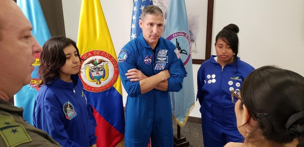 AFSOUTH and the Colombian Air Force Partner for Astronomical Success during World Space Week