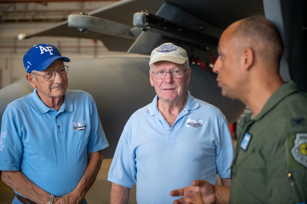 Vietnam-era veterans get a feel for the FANG