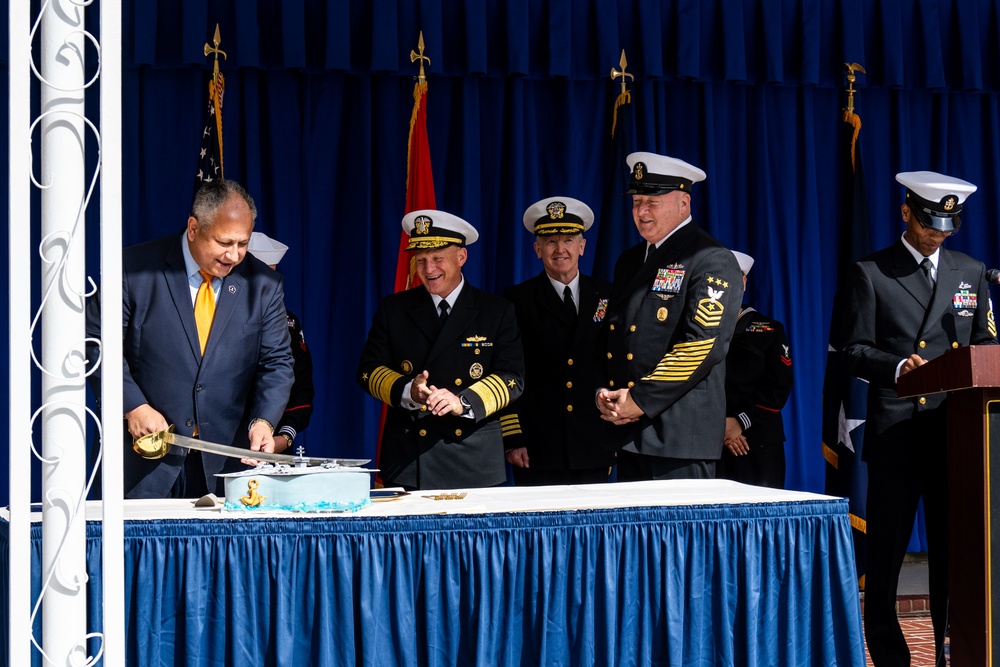 CNO Hosts Cake Cutting Ceremony for Navy's 247th Birthday