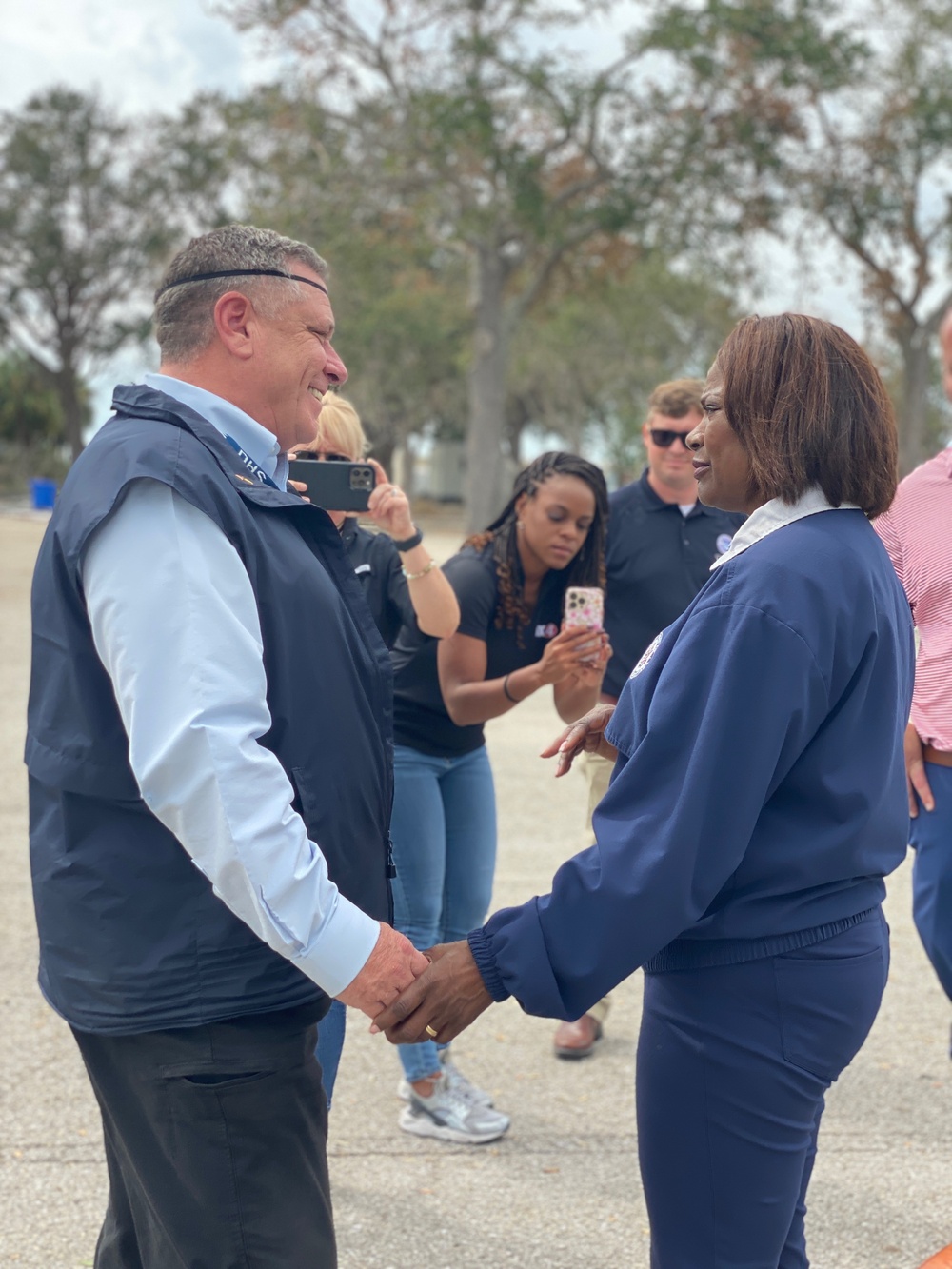 Representatives Al Green and Val Demings Visit a FEMA Disaster Recovery Center