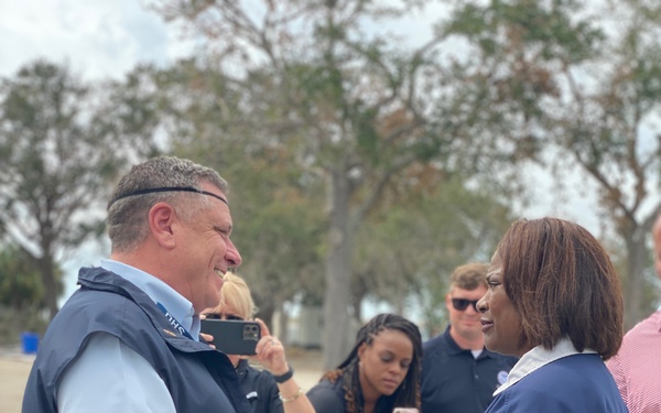 Representatives Al Green and Val Demings Visit a FEMA Disaster Recovery Center