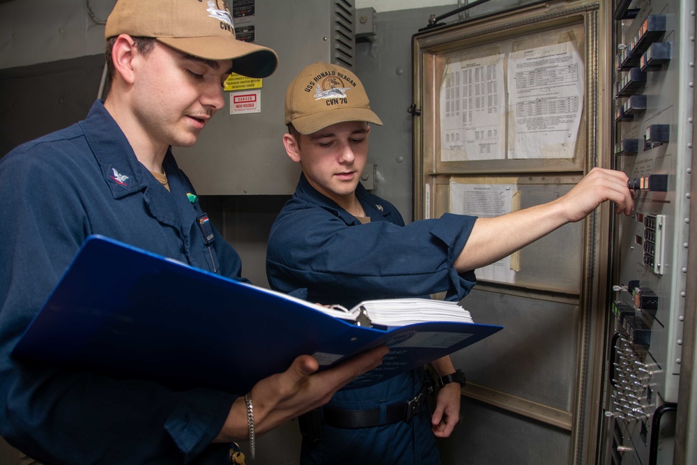 USS Ronald Reagan (CVN 76) conducts routine operations