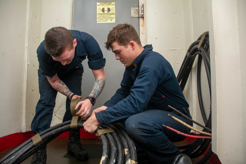 USS Ronald Reagan (CVN 76) conducts routine operations