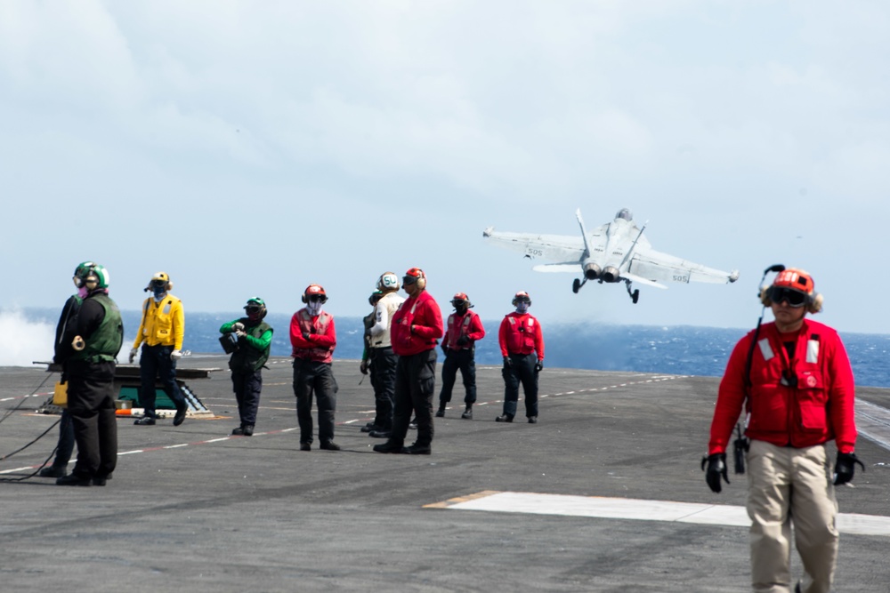 USS Ronald Reagan (CVN 76) conducts flight operations