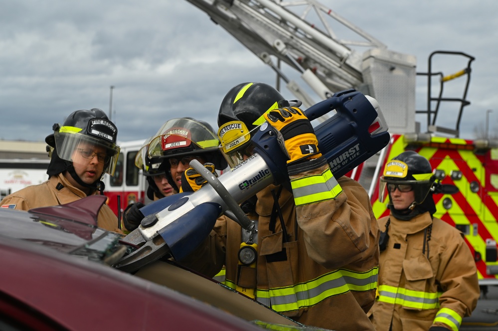 DVIDS - Images - Fire Prevention Week kicks off at JBER [Image 4 of 4]