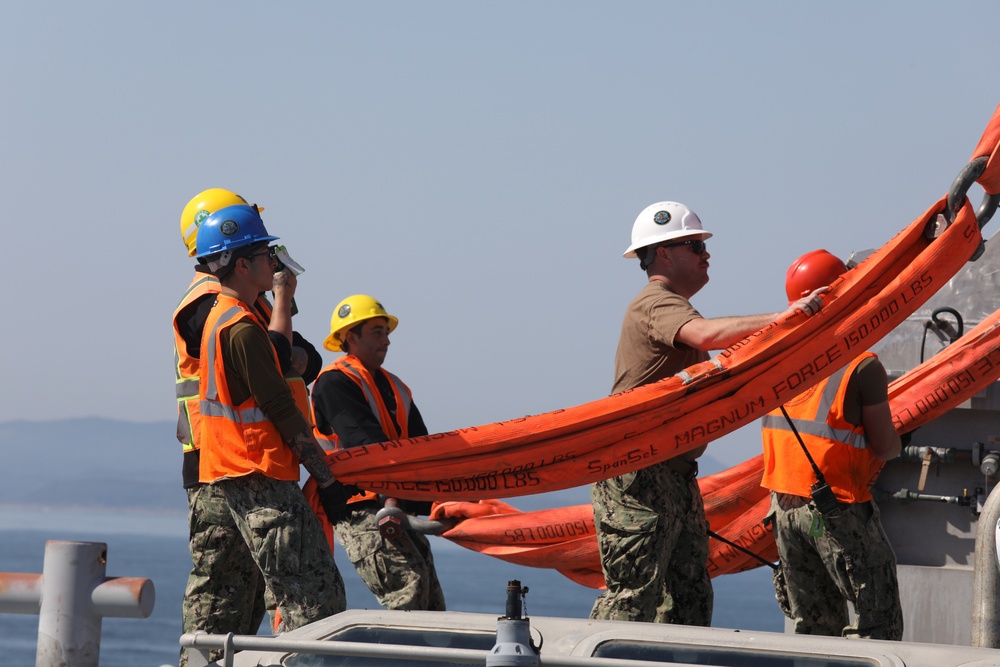 Resolute Dragon 22 | Marines and Sailors on USNS Dahl Execute Maritime Prepositioning Force Offload Efforts