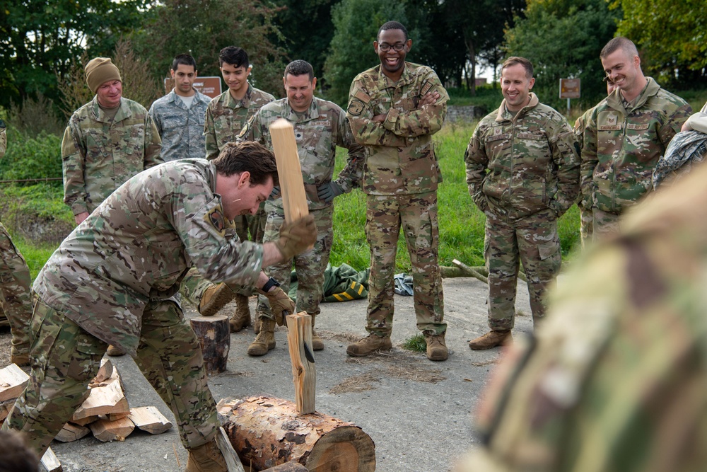 86th AW SERE instructors train with 424th ABS