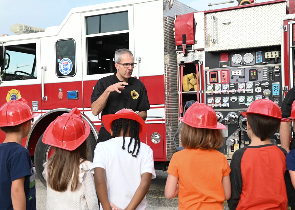 School Kids Meet Sparky On NAS Sigonella