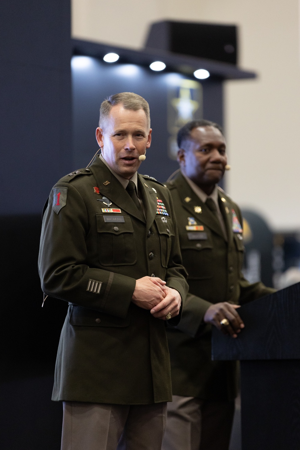 SETAF-AF CG takes questions at AUSA Warriors Corner