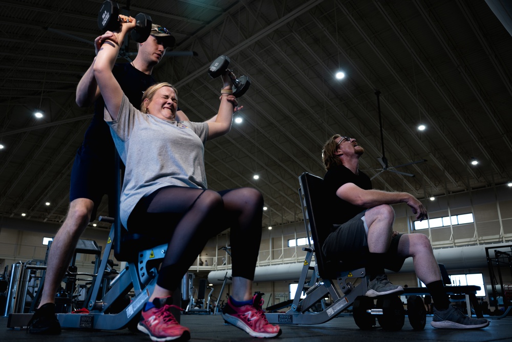 Local radio hosts train for Air Force fitness test, showcases force readiness