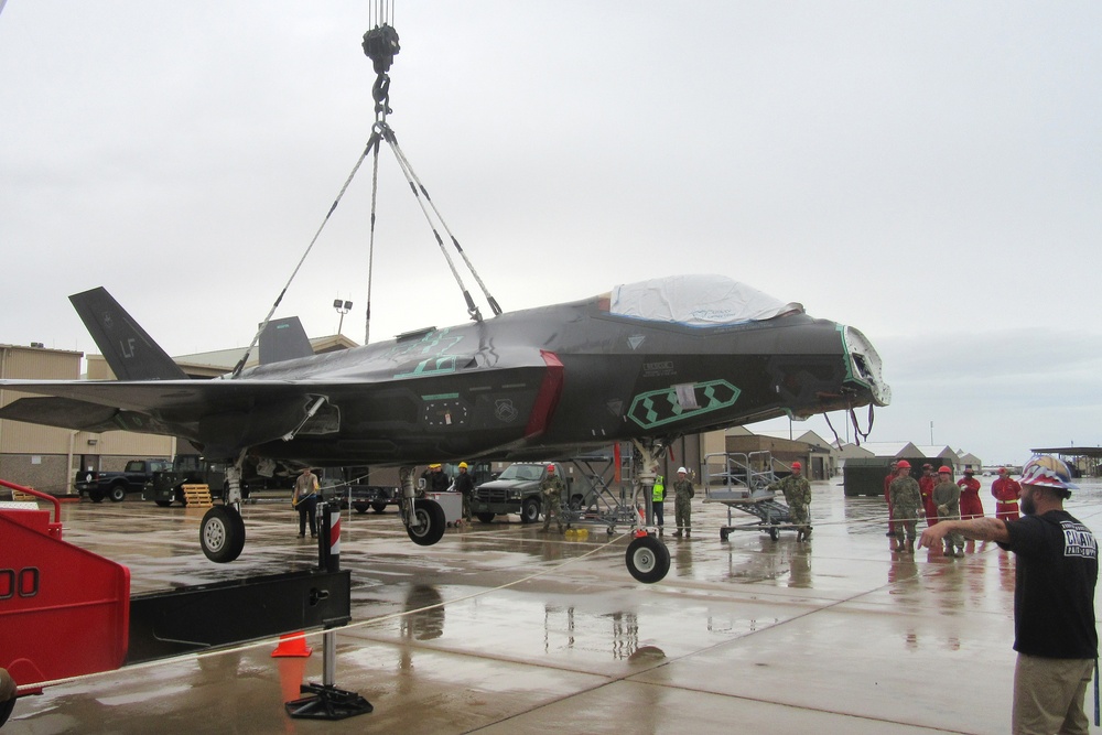 New life for restored F-35 jet leads to valuable emergency training