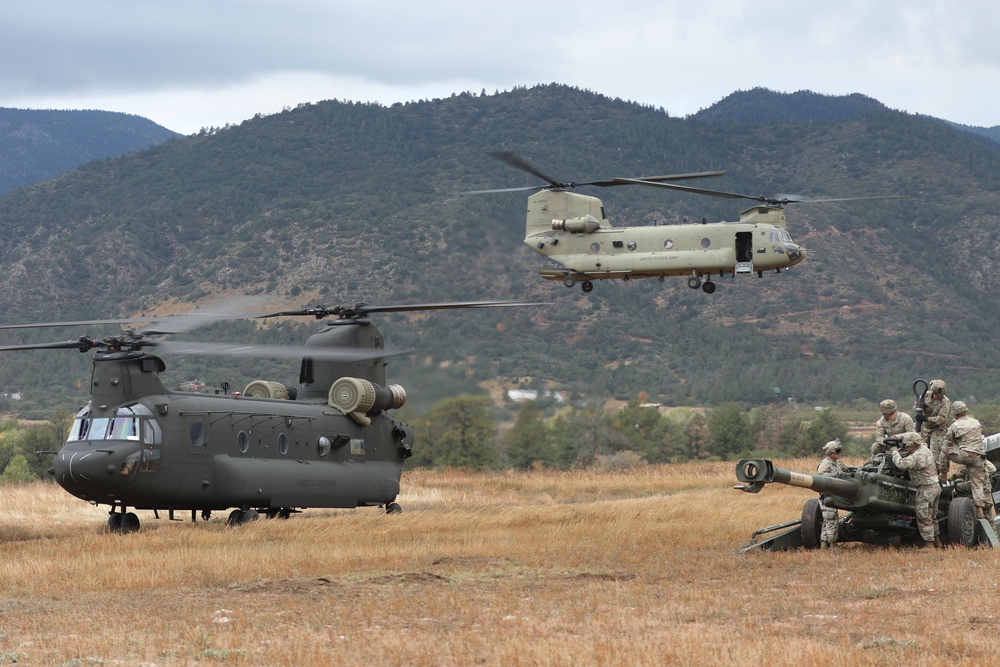 CH-47 Sling Load Operations w/M777