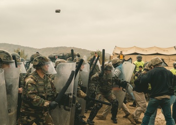 Crowd Riot Control - KFOR 31