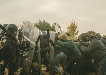 Crowd Riot Control - KFOR 31
