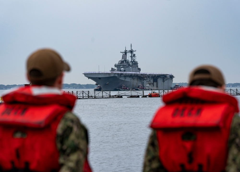 USS Kearsarge returns from deployment