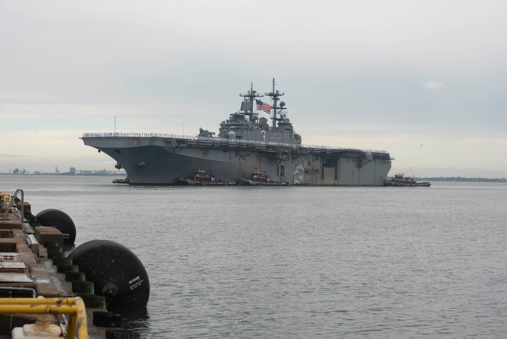 USS Kearsarge returns from deployment