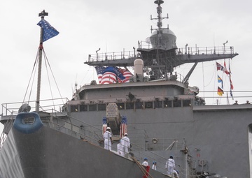 USS Gunston Hall Returns after Deployment with Kearsarge ARG