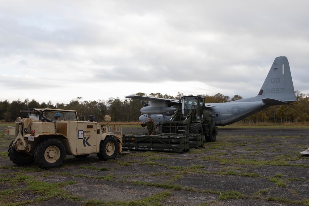 Resolute Dragon 22: HIMARS Ammo Offload