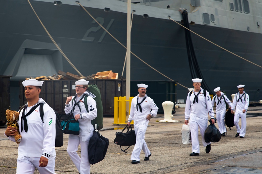 USS Kearsarge Homecoming