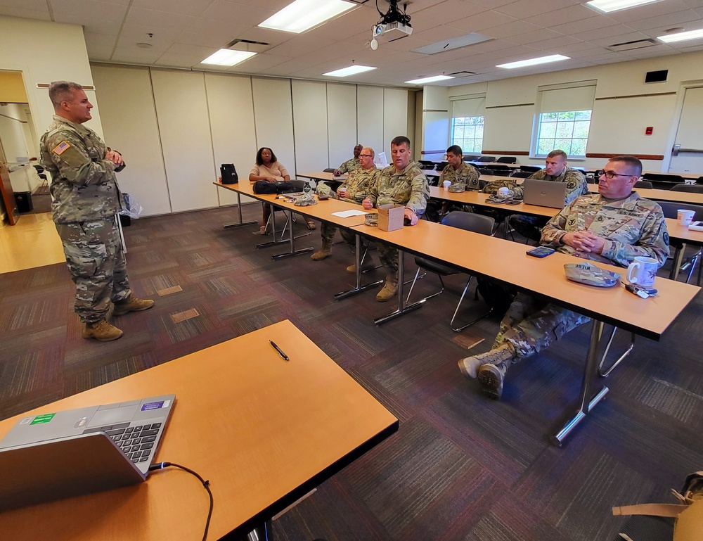Army Reserve Career Counselors Prep for the New Year