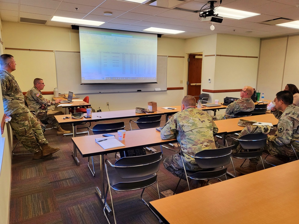 Army Reserve Career Counselors Prep for the New Year