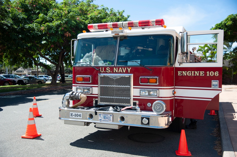 Federal Fire Department Hawaii hosts Fire Prevention Week