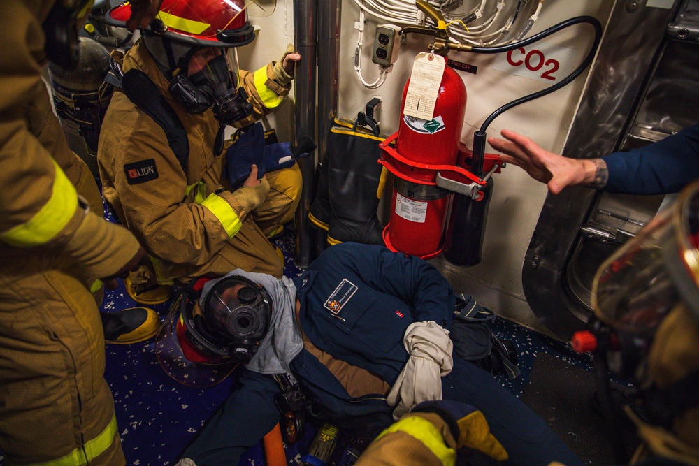 USS Paul Ignatius (DDG 117) Conducts General Quarters Drill