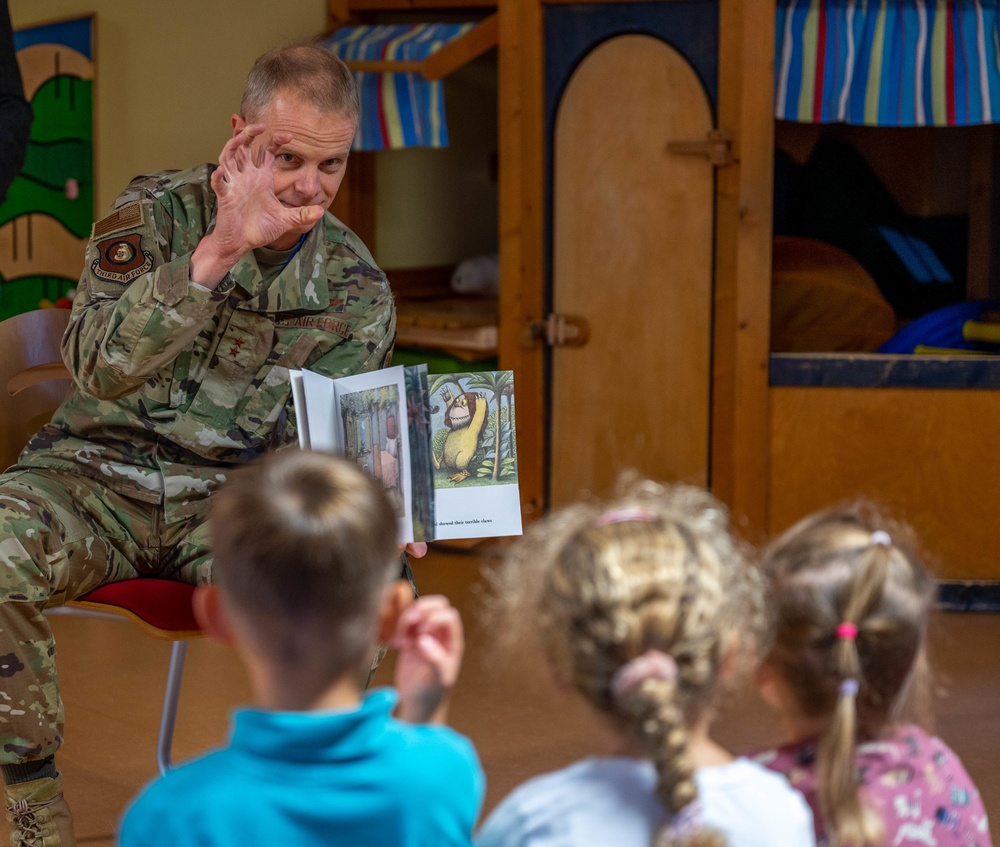 Reading program connects Team Ramstein with local kindergarten