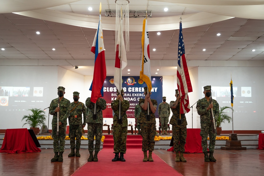 Service members of the AFP, JGSDF, ROKMC and the U.S. Armed Forces participate in the closing ceremony of KAMANDAG 6