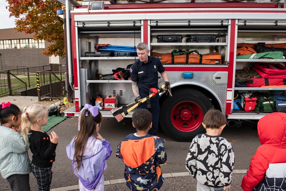 423d CES Firemen reach out to teach