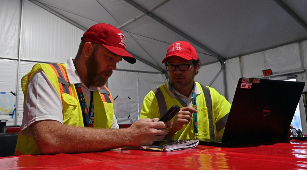 USACE coordinates Fort Myers Beach, Florida, disaster response activities with FEMA, state and local emergency management officials